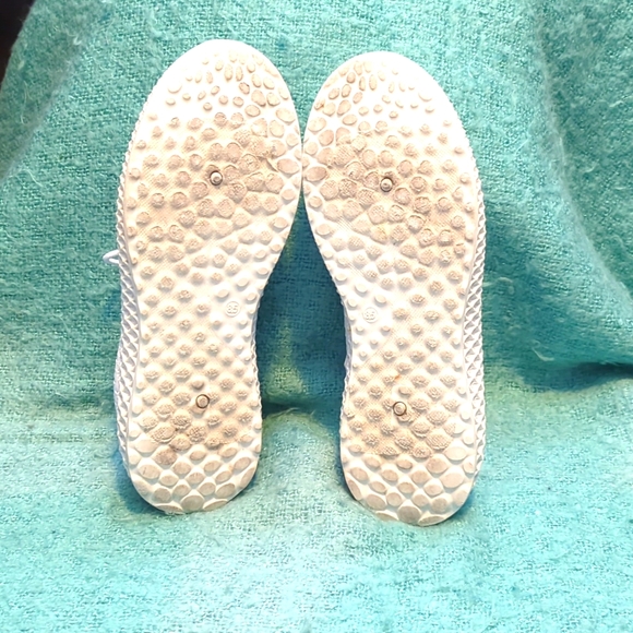 PONY Sneakers - Picture 6 of 10